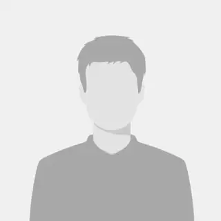 мъж служител